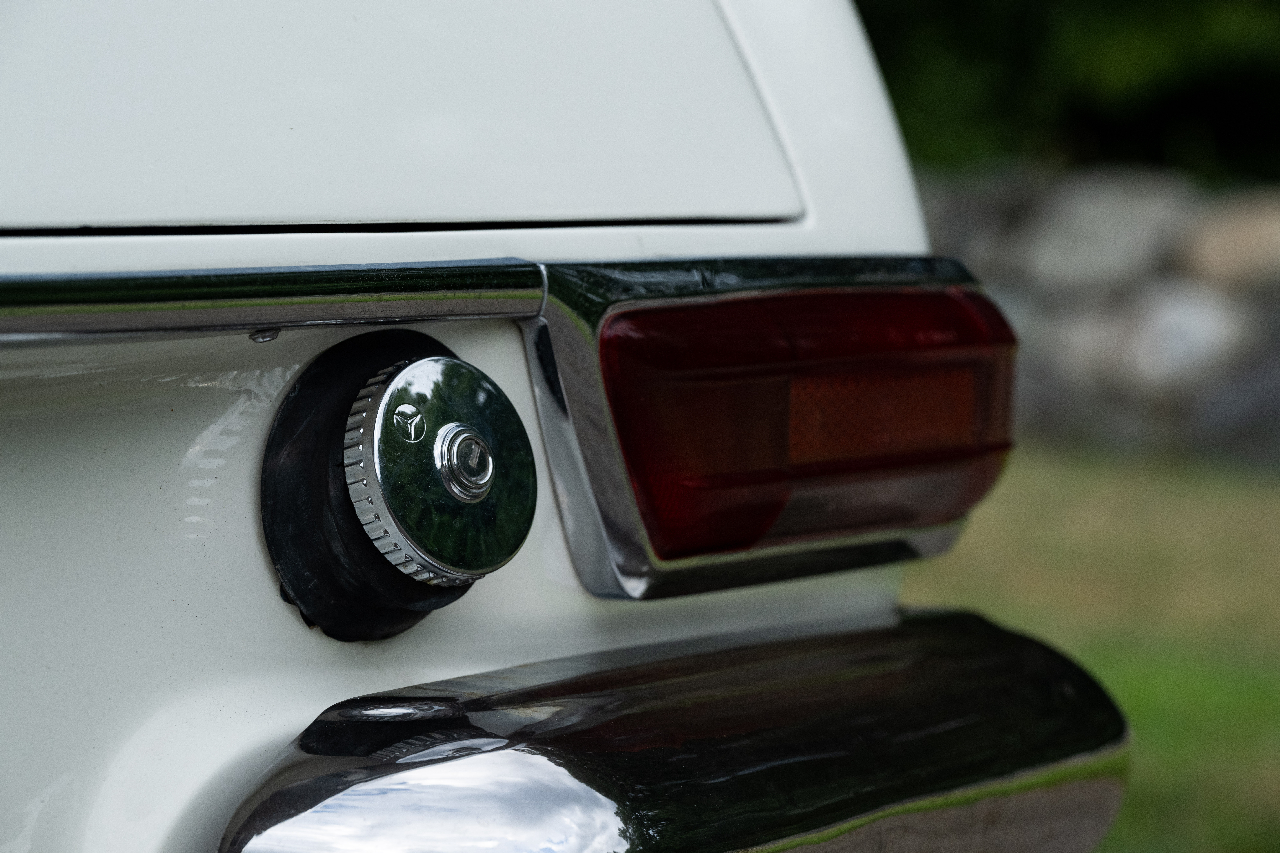 Mercedes-Benz 230SL  1965