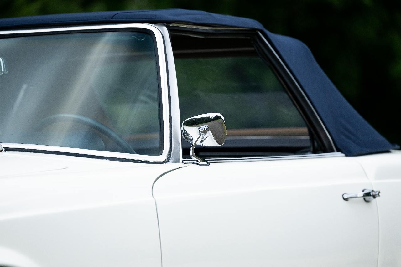 Mercedes-Benz 230SL  1965