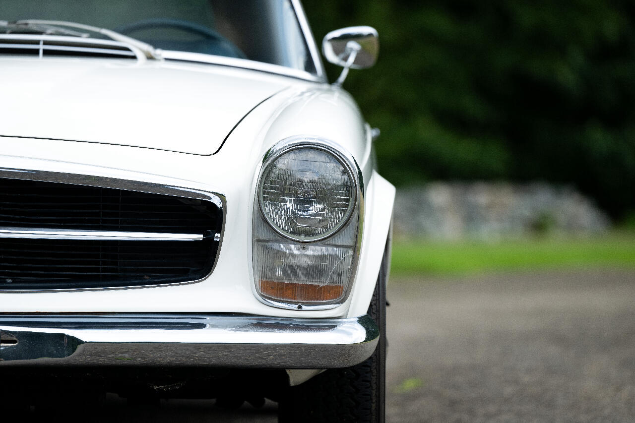 Mercedes-Benz 230SL  1965