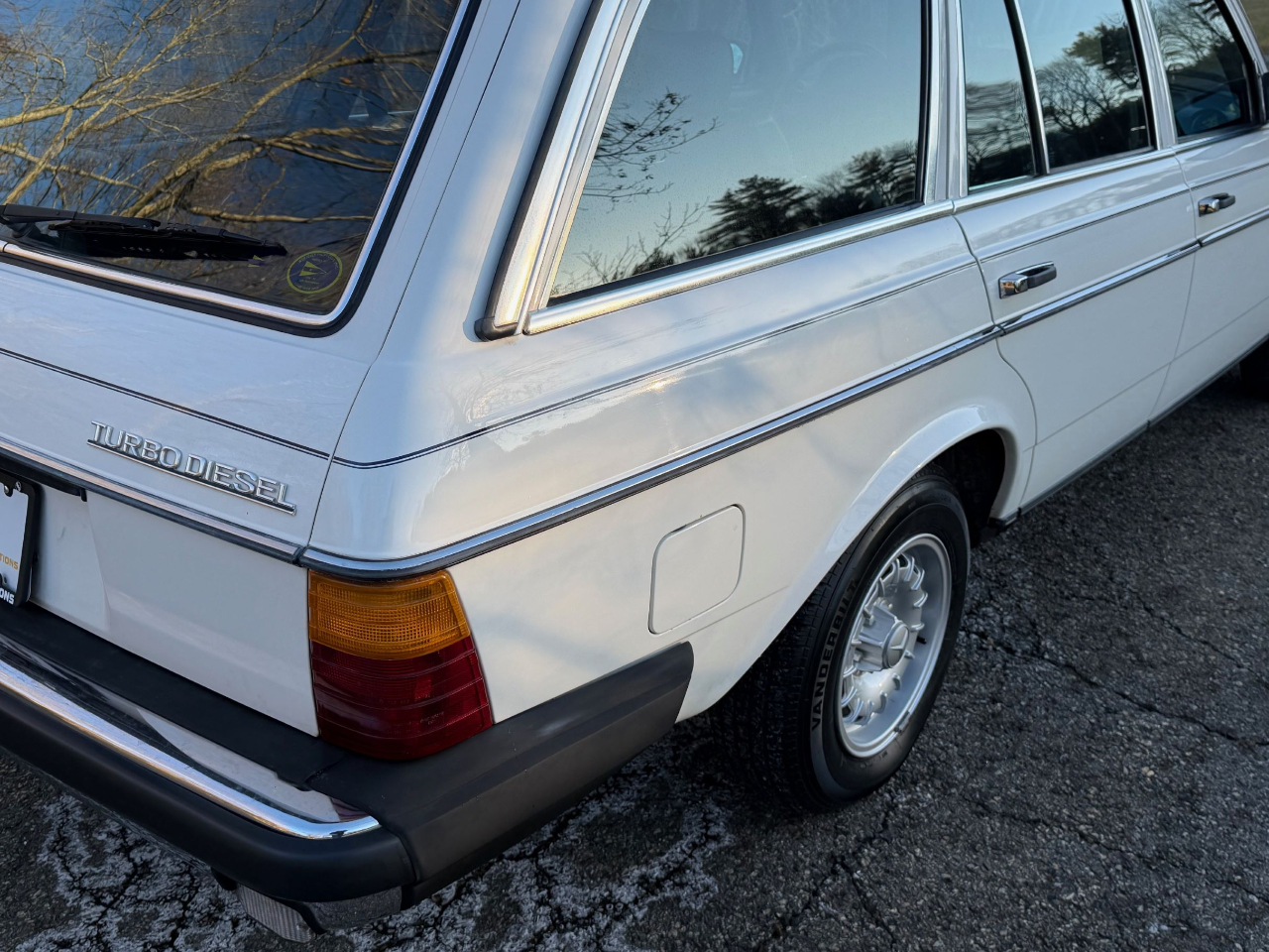 Mercedes-Benz 300 TDT 1985