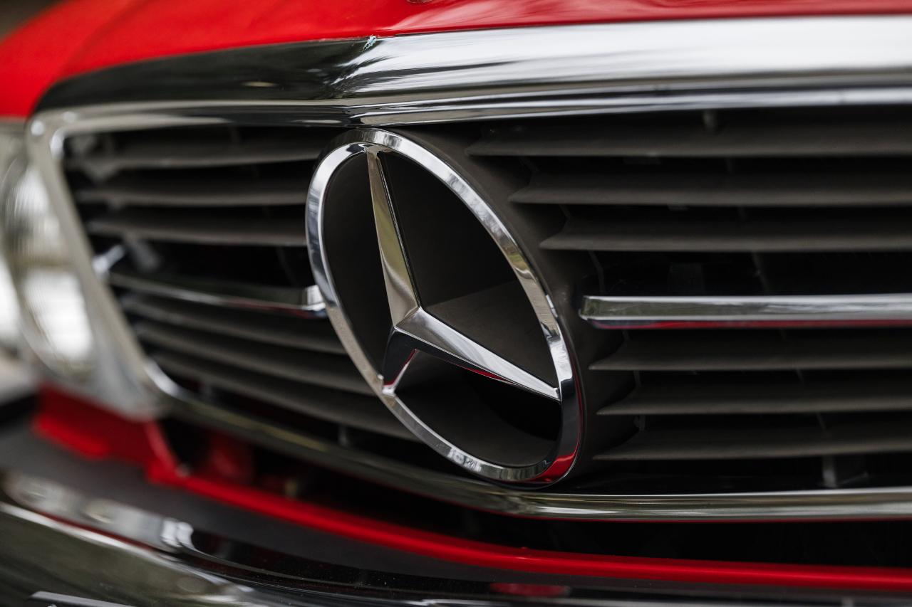 Mercedes-Benz 560 SL  1989