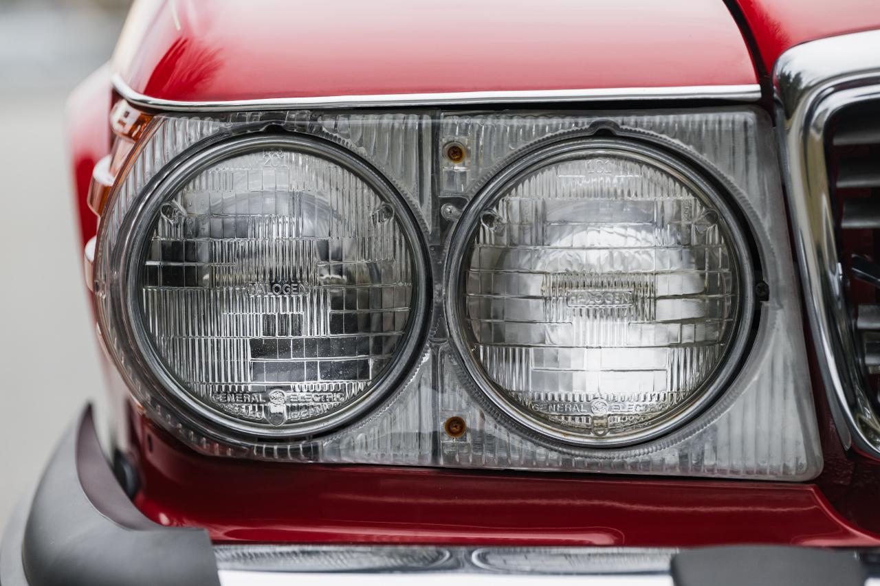 Mercedes-Benz 560 SL  1989