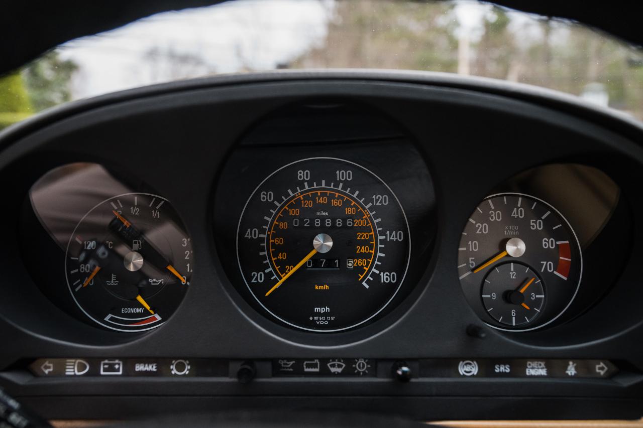 Mercedes-Benz 560 SL  1989