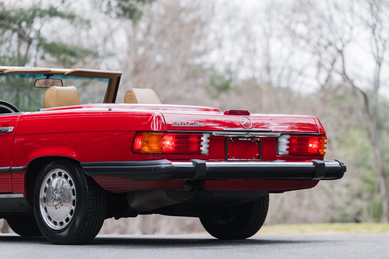 Mercedes-Benz 560 SL  1989