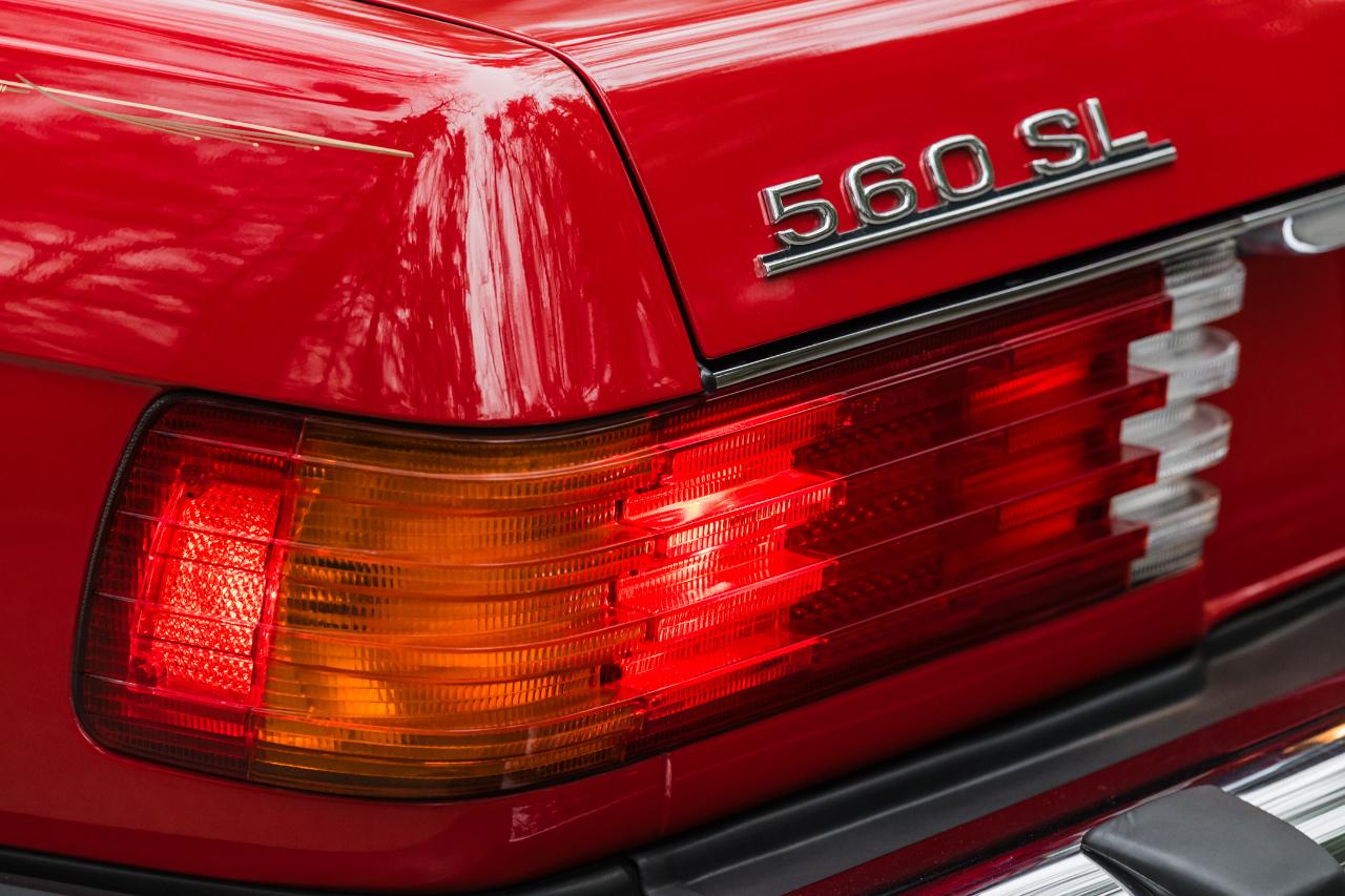 Mercedes-Benz 560 SL  1989