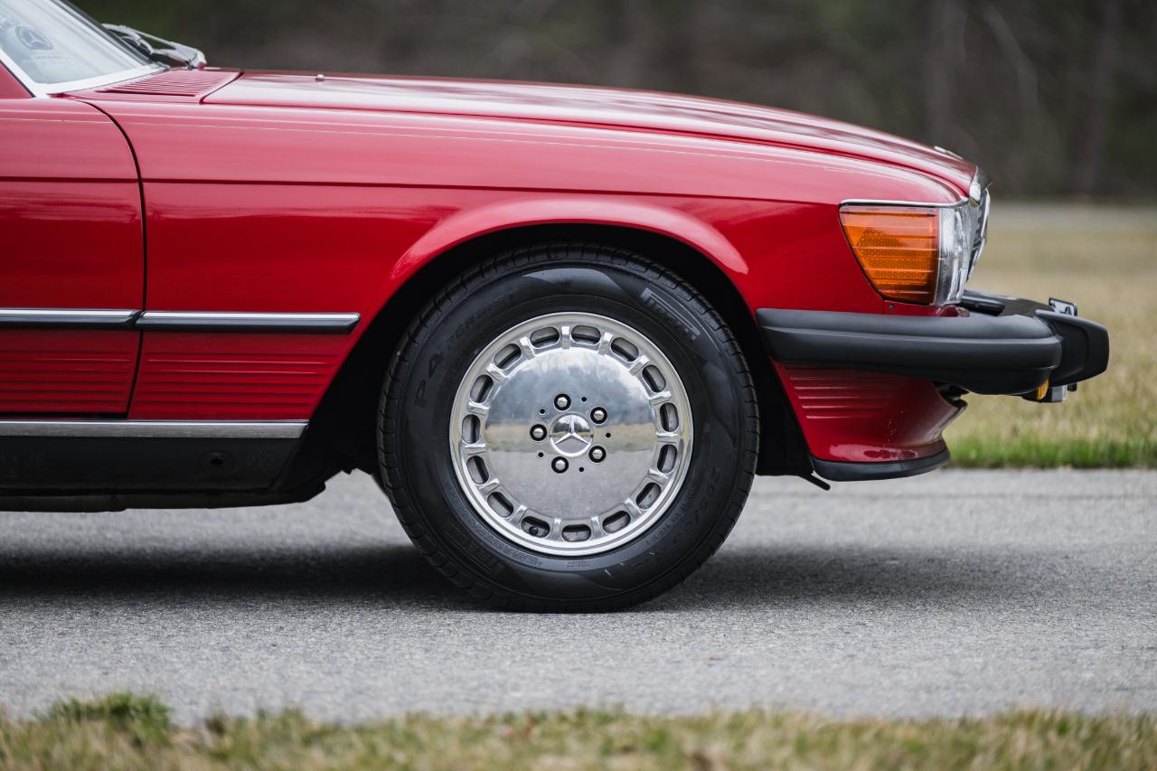 Mercedes-Benz 560 SL  1989