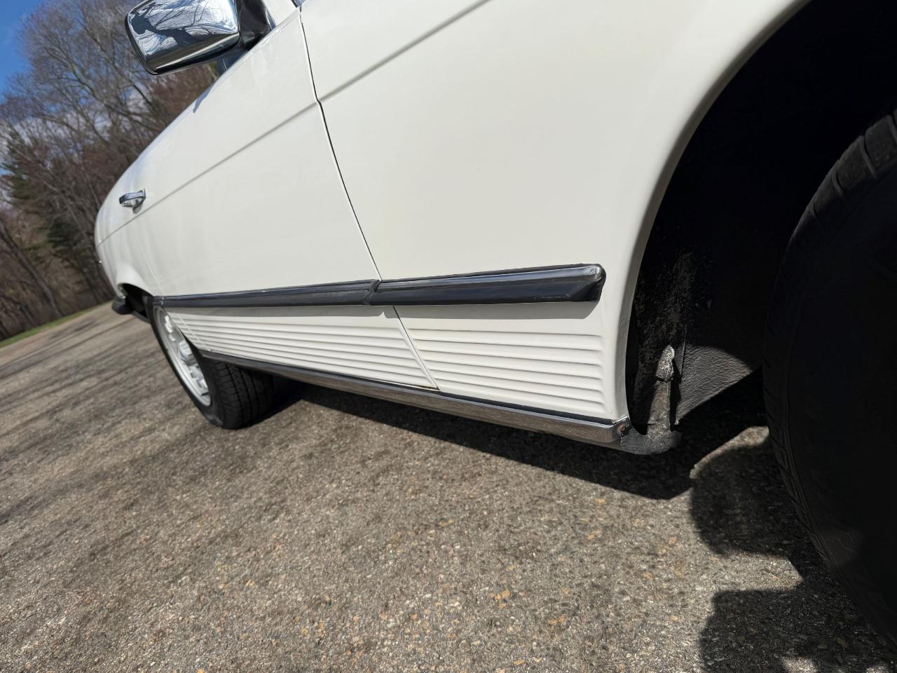 Mercedes-Benz 280SL  1984