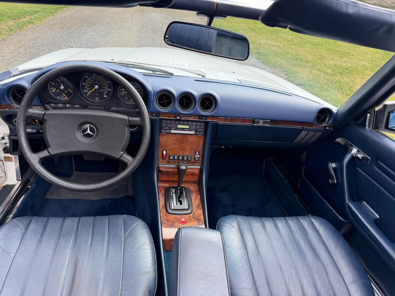 Mercedes-Benz 280SL  1984