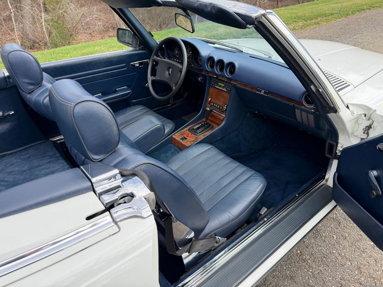 Mercedes-Benz 280SL  1984