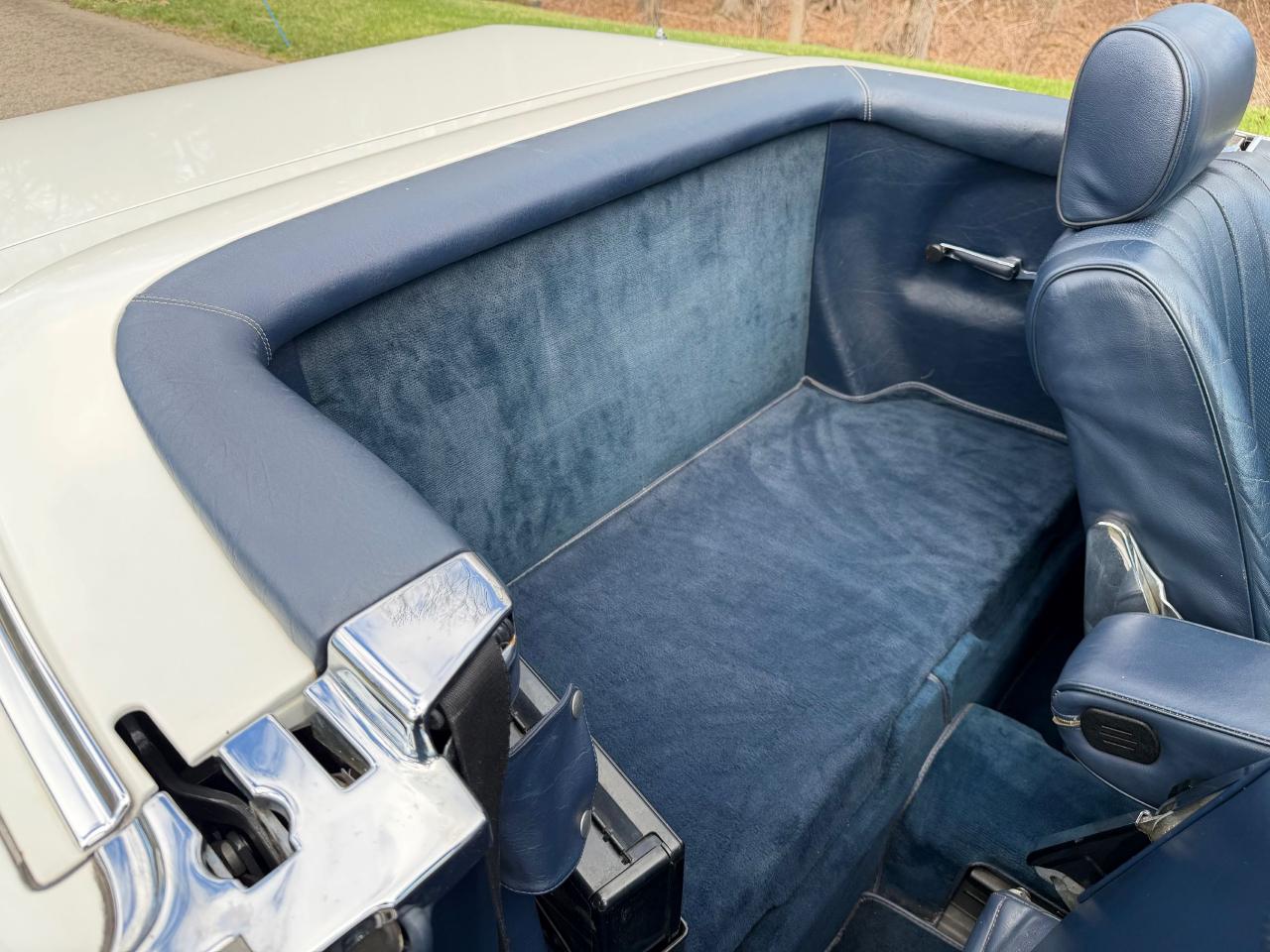 Mercedes-Benz 280SL  1984