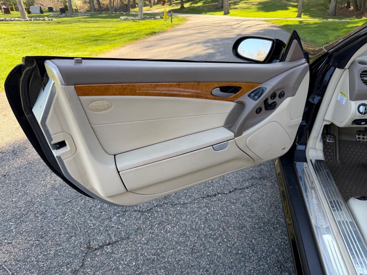 Mercedes-Benz SL Class SL550  2007