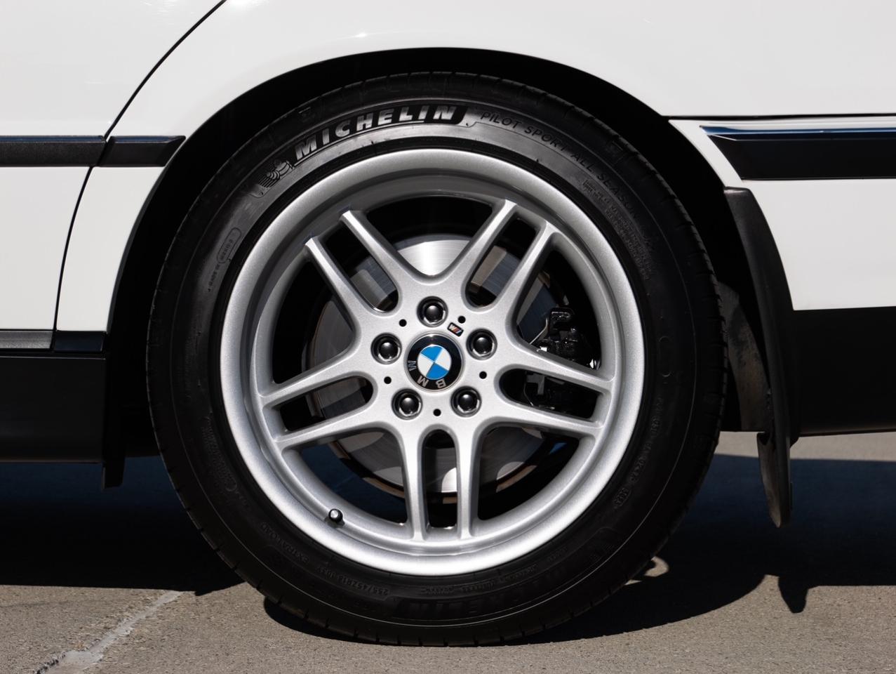 BMW 7-Series 740iL 1999