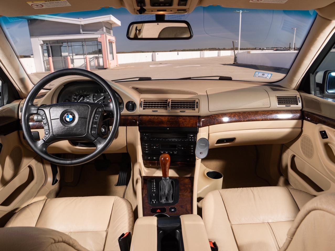 BMW 7-Series 740iL 1999