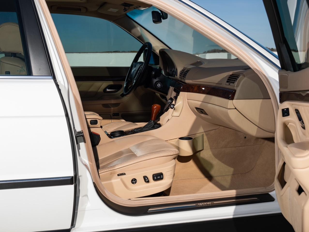 BMW 7-Series 740iL 1999