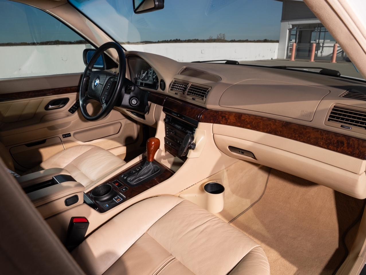 BMW 7-Series 740iL 1999