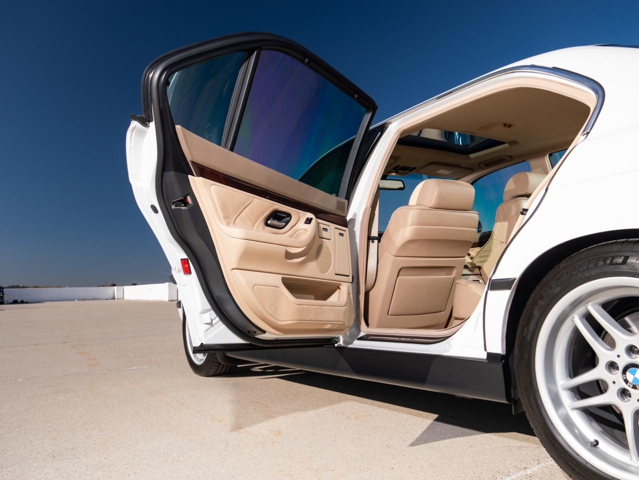 BMW 7-Series 740iL 1999