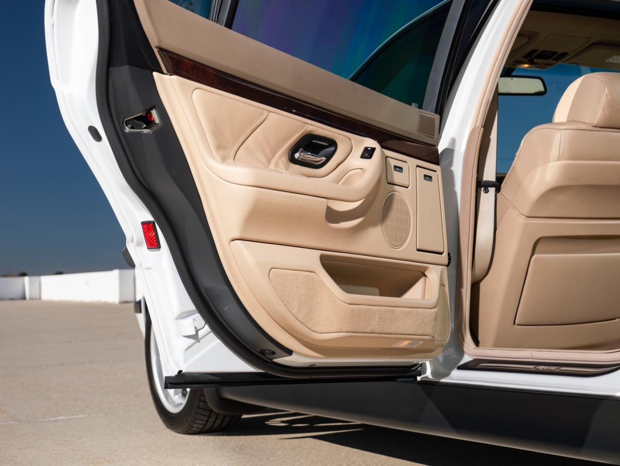 BMW 7-Series 740iL 1999