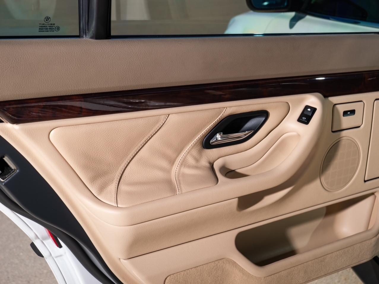 BMW 7-Series 740iL 1999