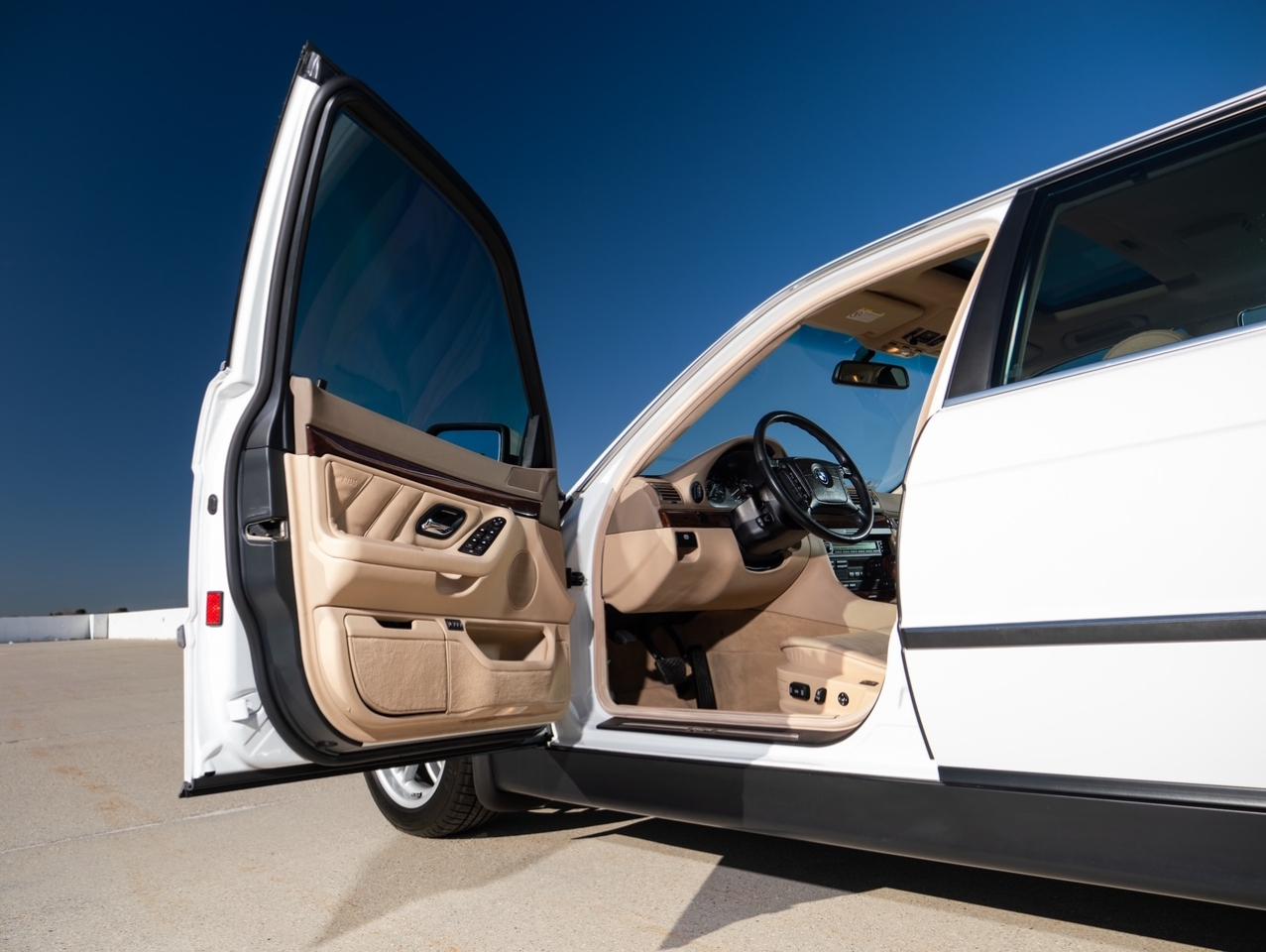 BMW 7-Series 740iL 1999
