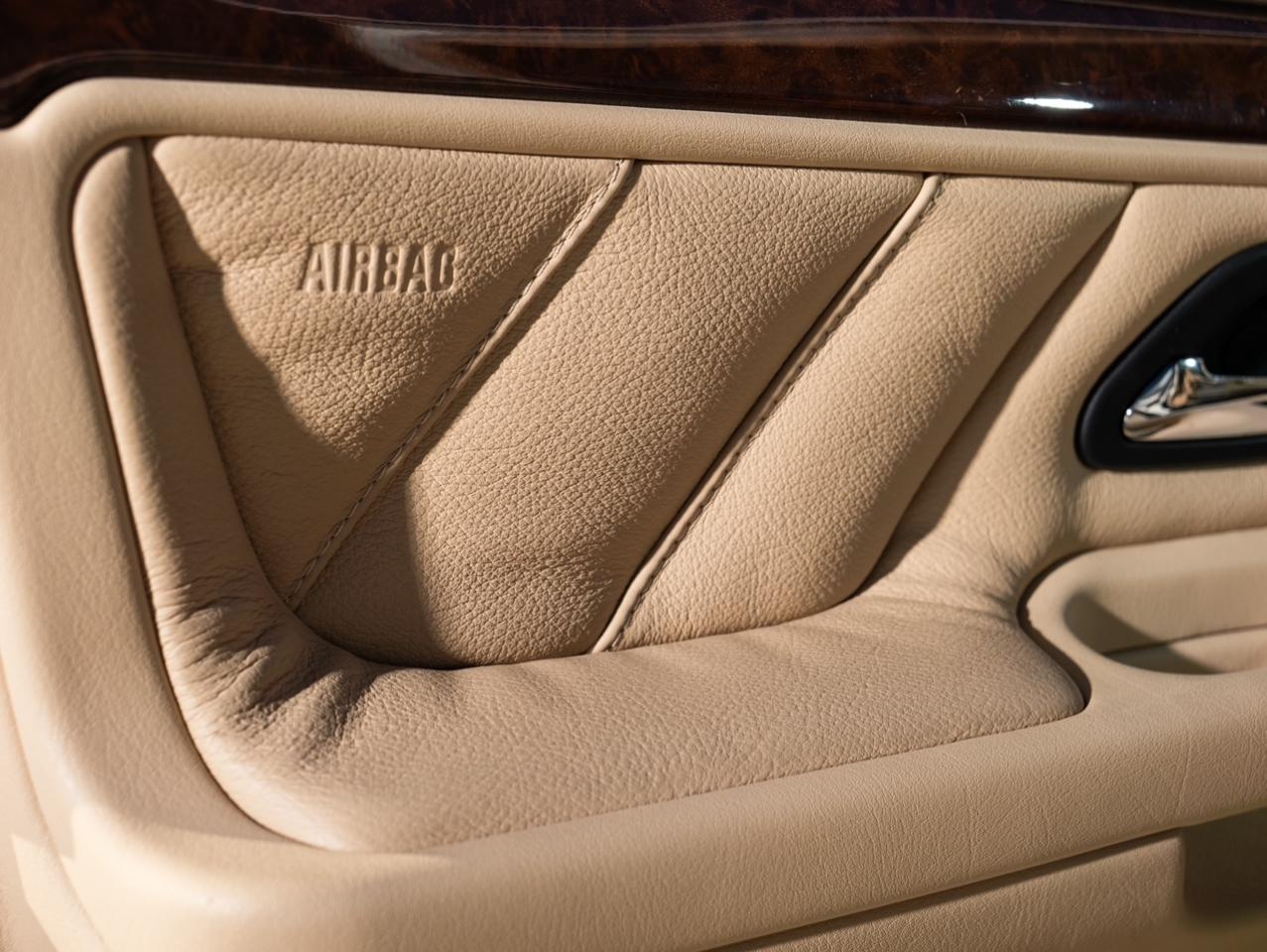 BMW 7-Series 740iL 1999