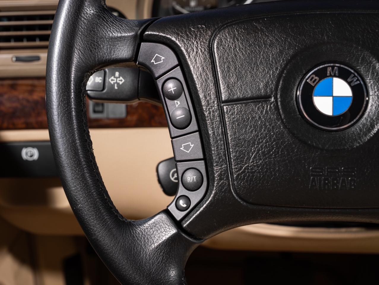 BMW 7-Series 740iL 1999