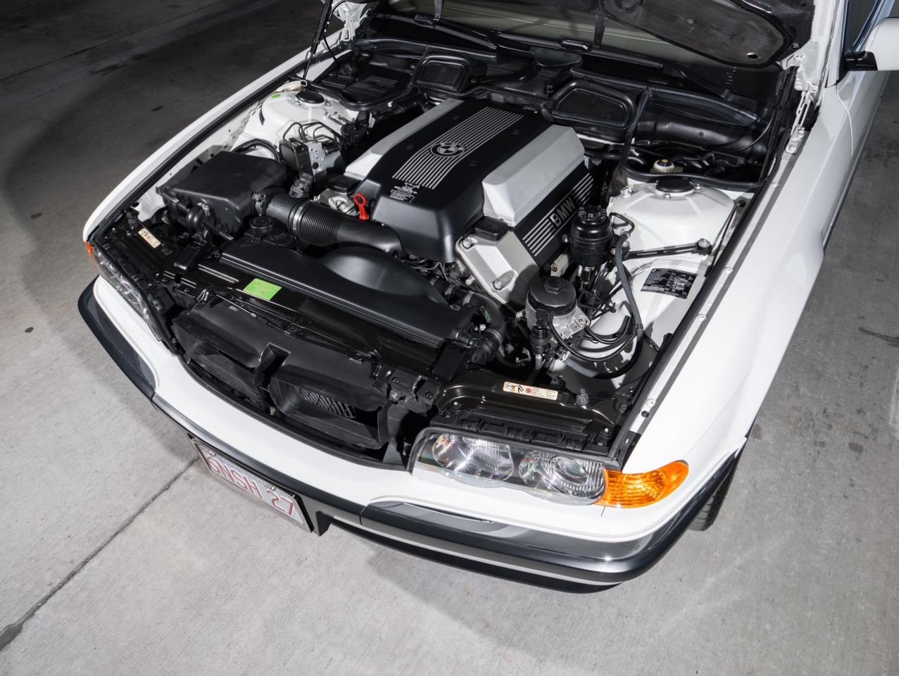 BMW 7-Series 740iL 1999