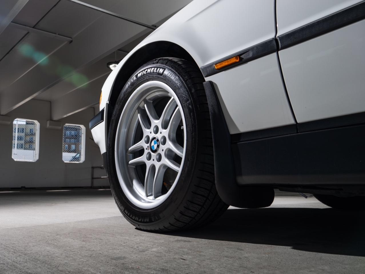 BMW 7-Series 740iL 1999