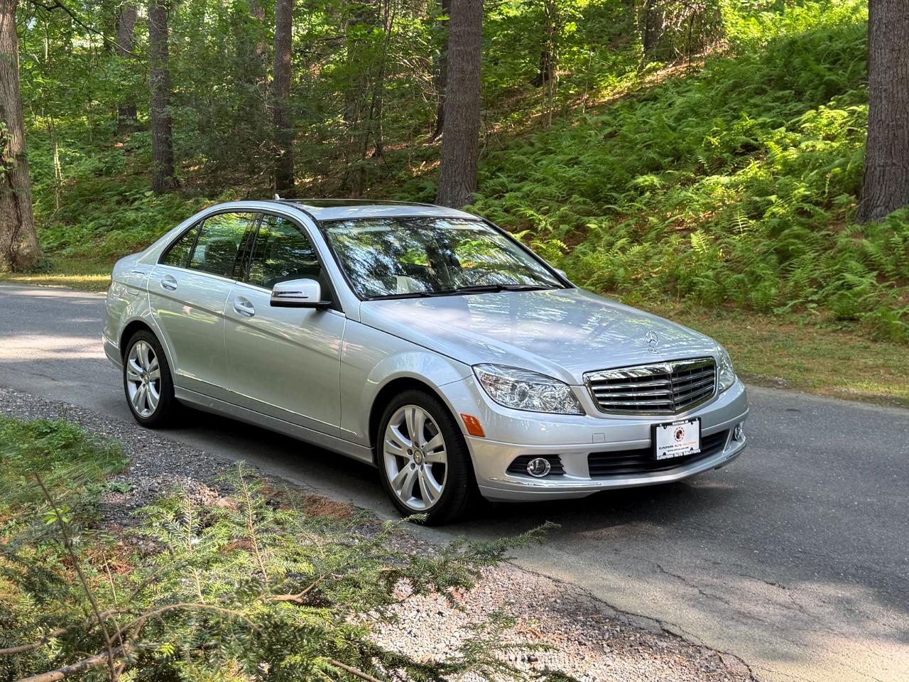Mercedes-Benz C-Class C300 Luxury Sedan 2010