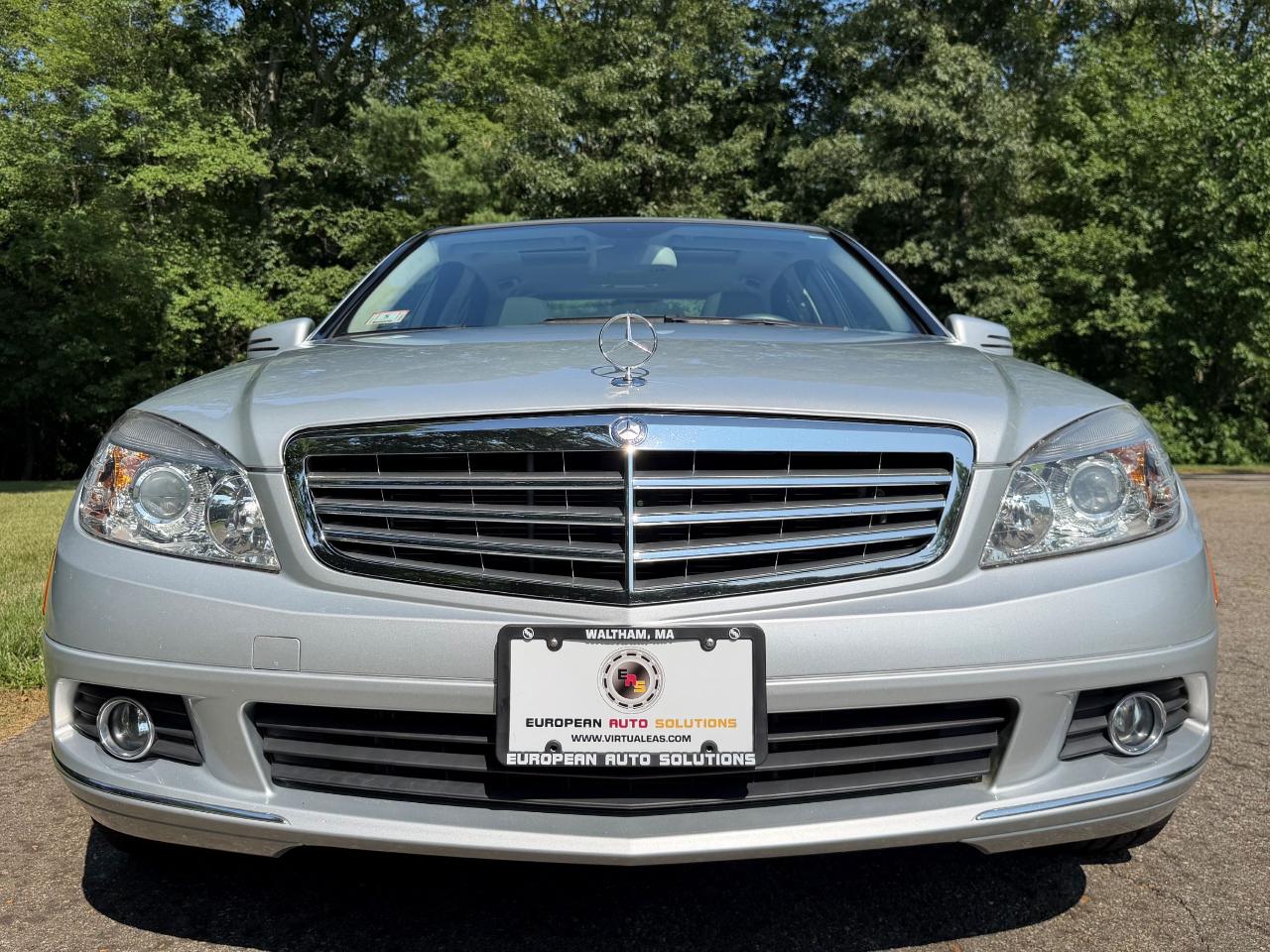 Mercedes-Benz C-Class C300 Luxury Sedan 2010