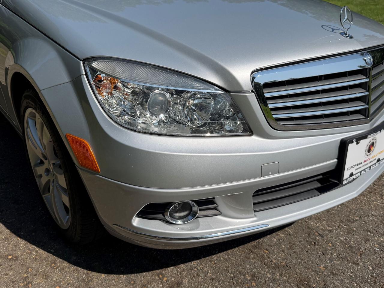 Mercedes-Benz C-Class C300 Luxury Sedan 2010