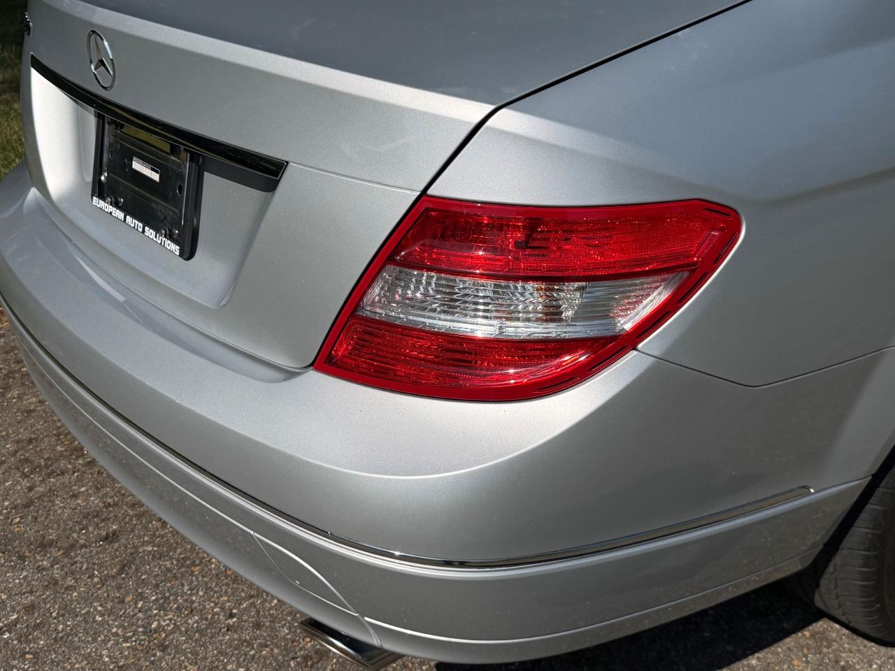 Mercedes-Benz C-Class C300 Luxury Sedan 2010