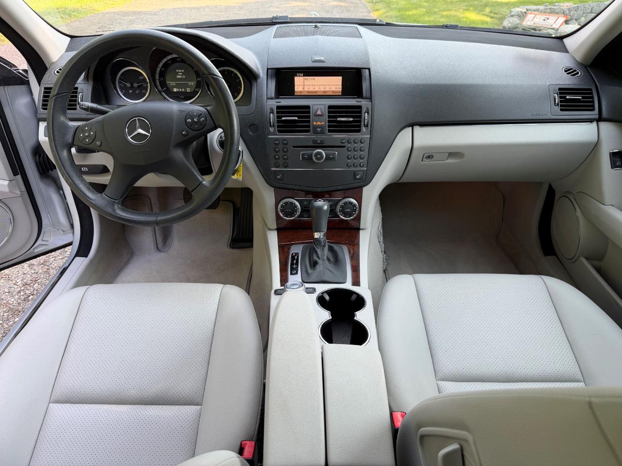 Mercedes-Benz C-Class C300 Luxury Sedan 2010