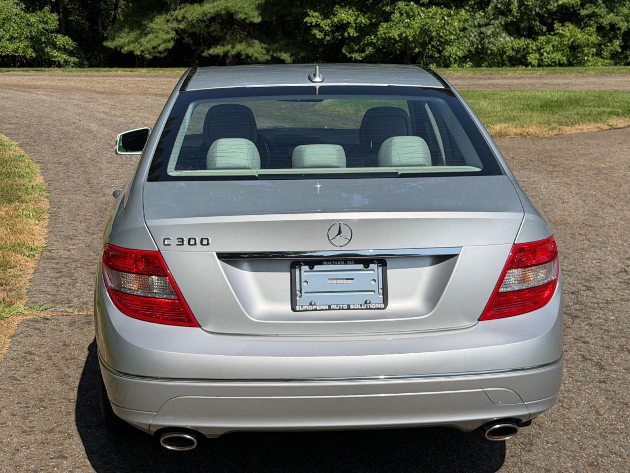 Mercedes-Benz C-Class C300 Luxury Sedan 2010