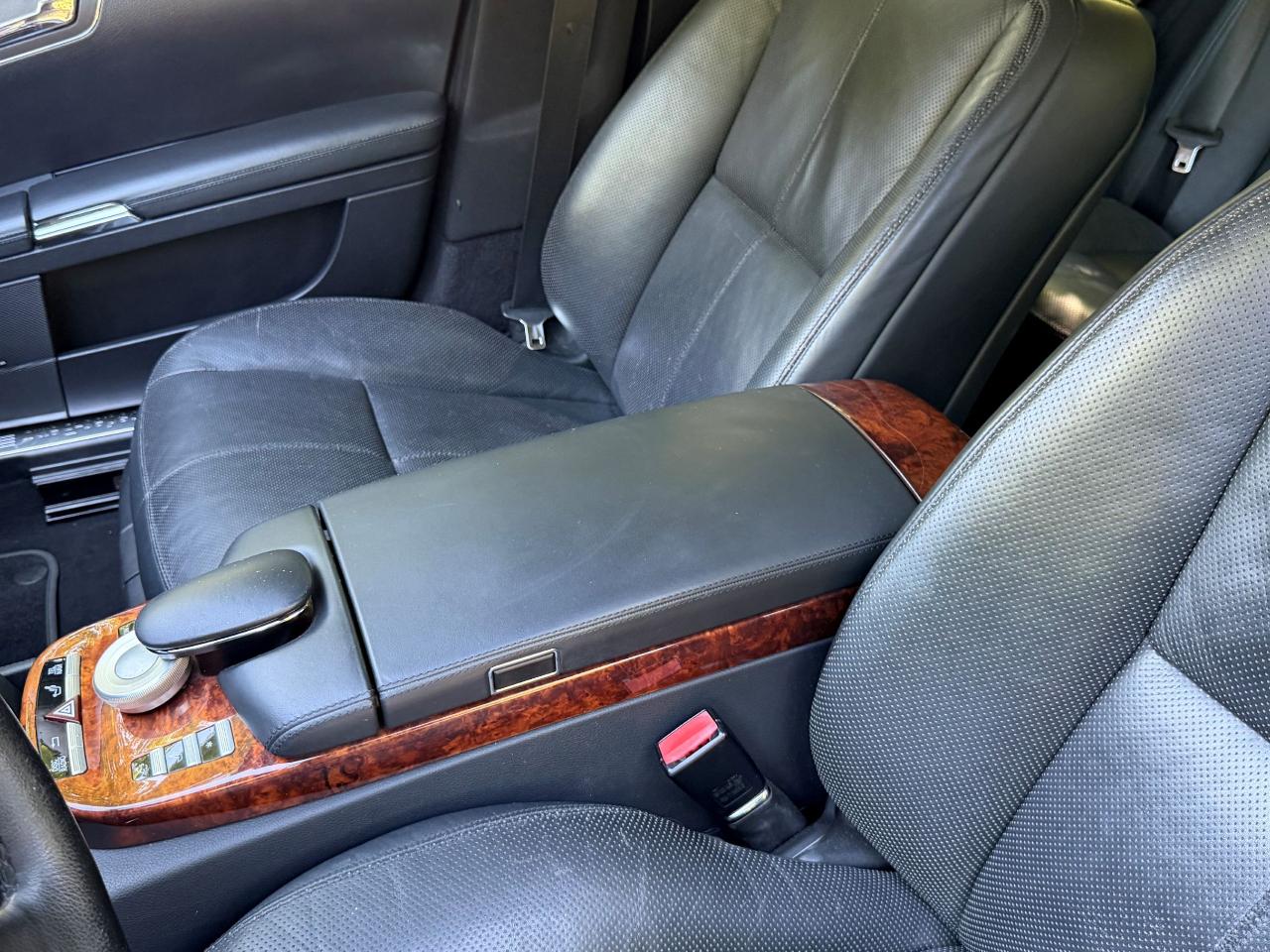Mercedes-Benz S-Class S550 2007