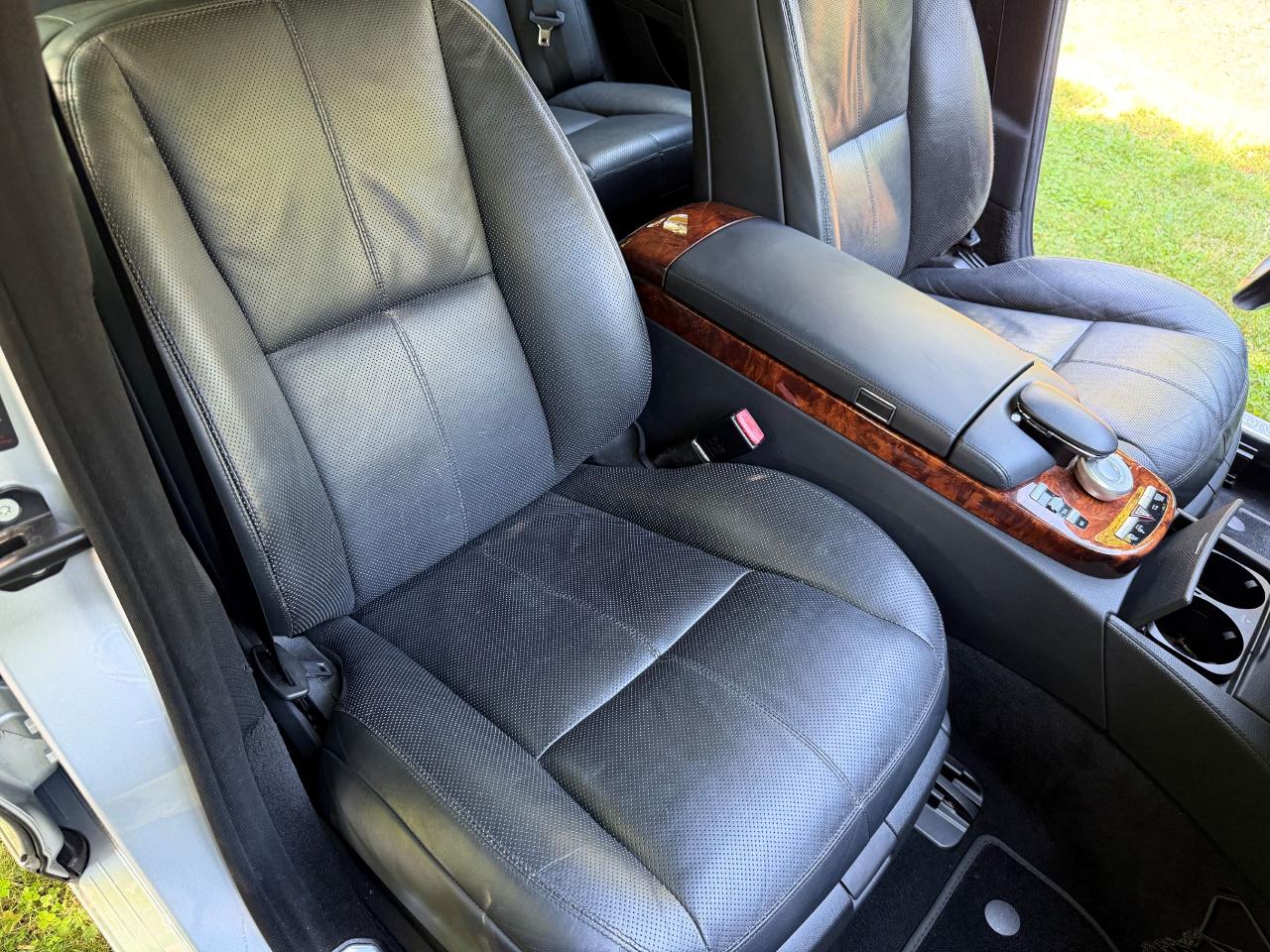 Mercedes-Benz S-Class S550 2007