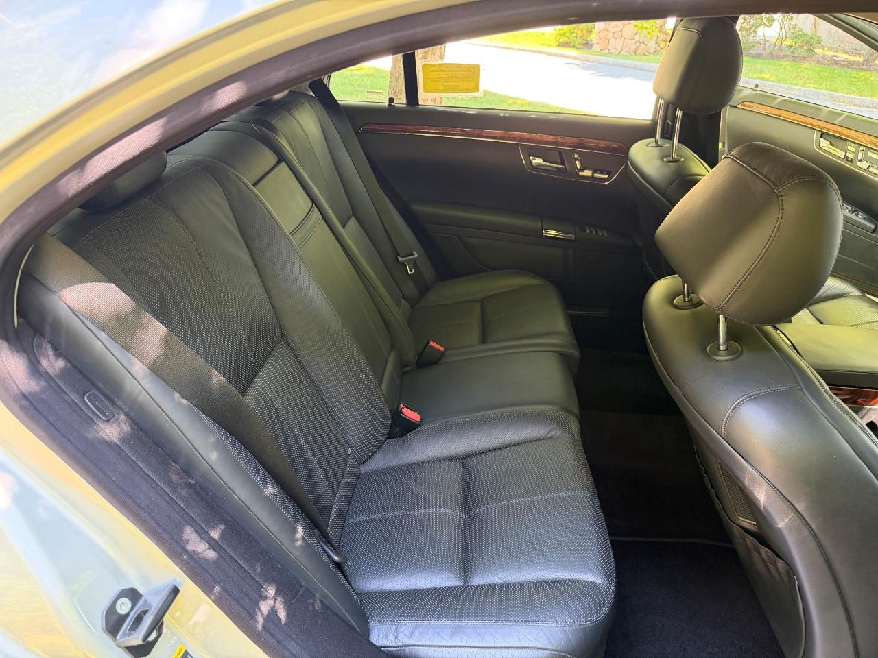 Mercedes-Benz S-Class S550 2007