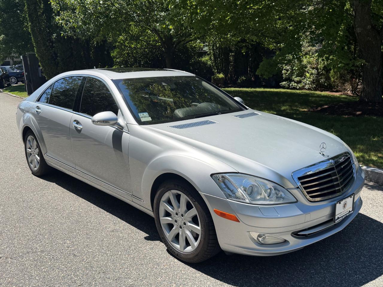 Mercedes-Benz S-Class S550 2007