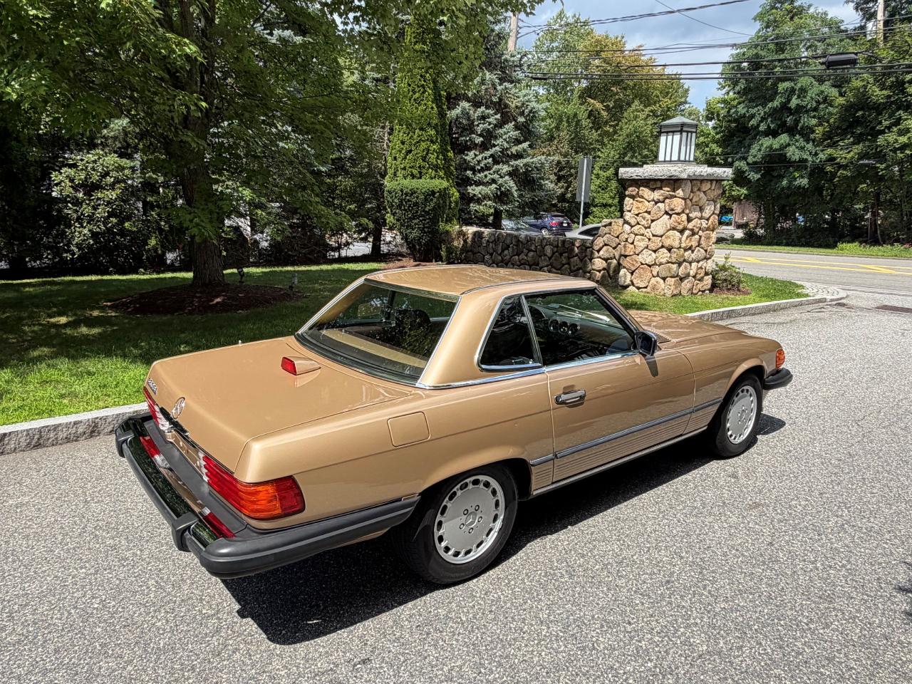 Mercedes-Benz 560 SL 1987