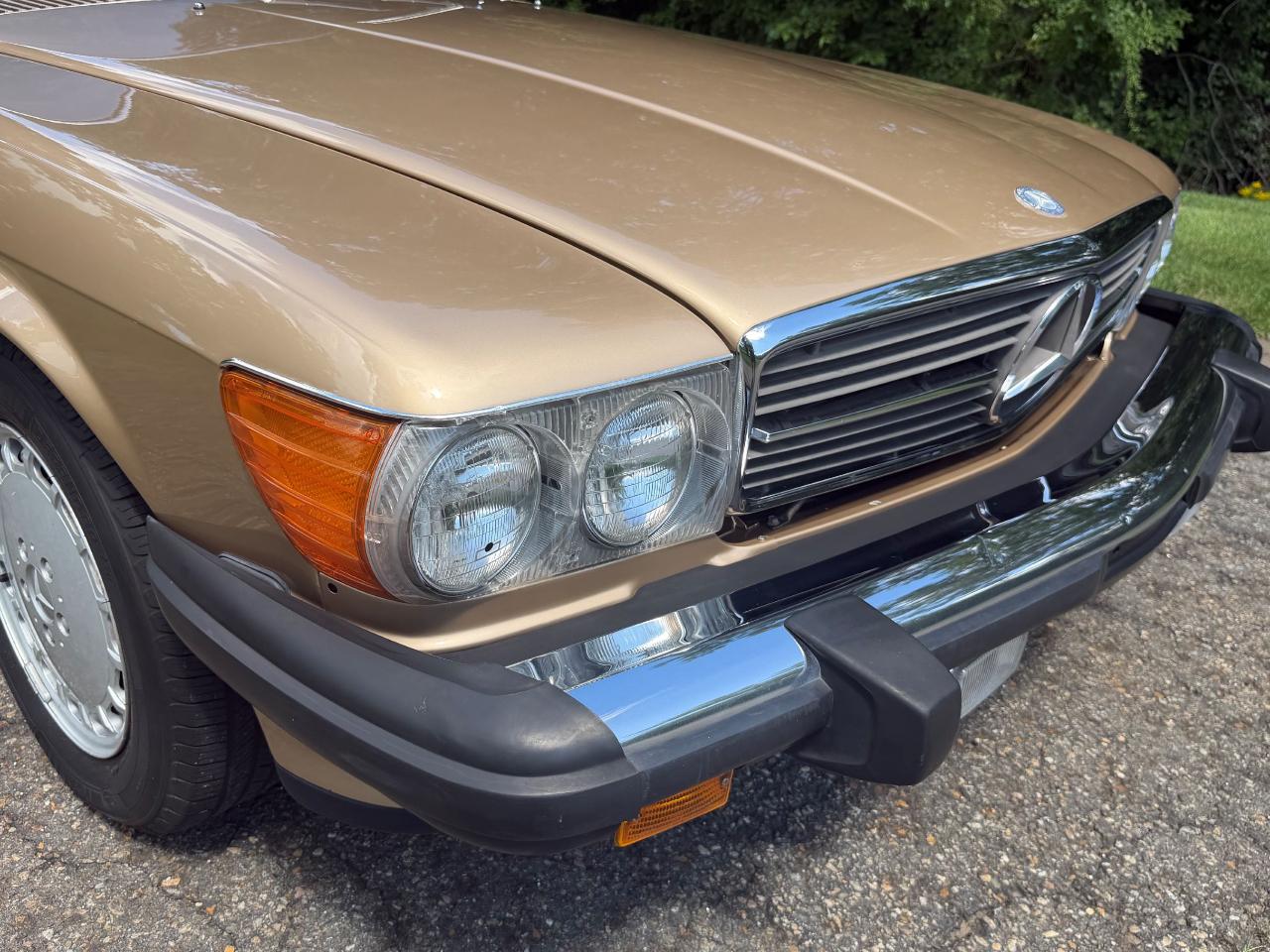 Mercedes-Benz 560 SL 1987
