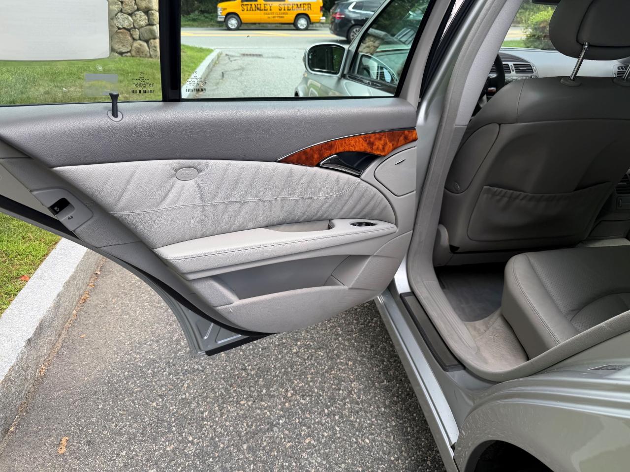 Mercedes-Benz E-Class Wagon E320 2004