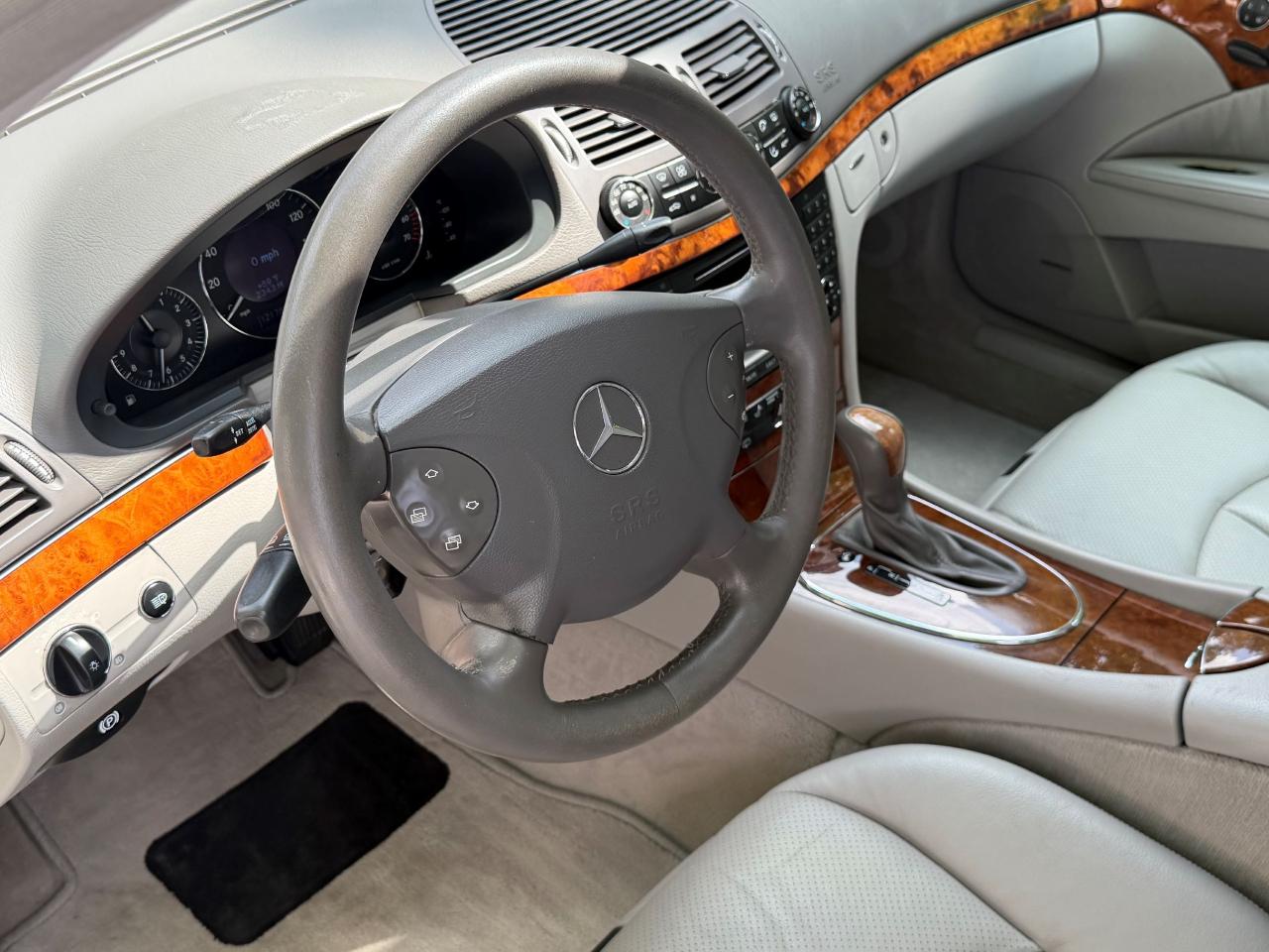 Mercedes-Benz E-Class Wagon E320 2004