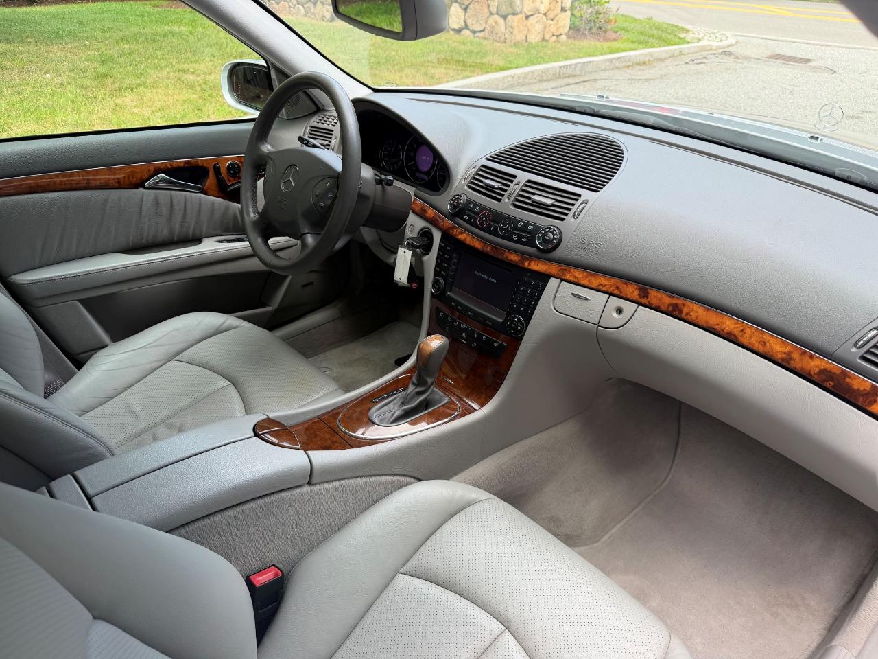 Mercedes-Benz E-Class Wagon E320 2004