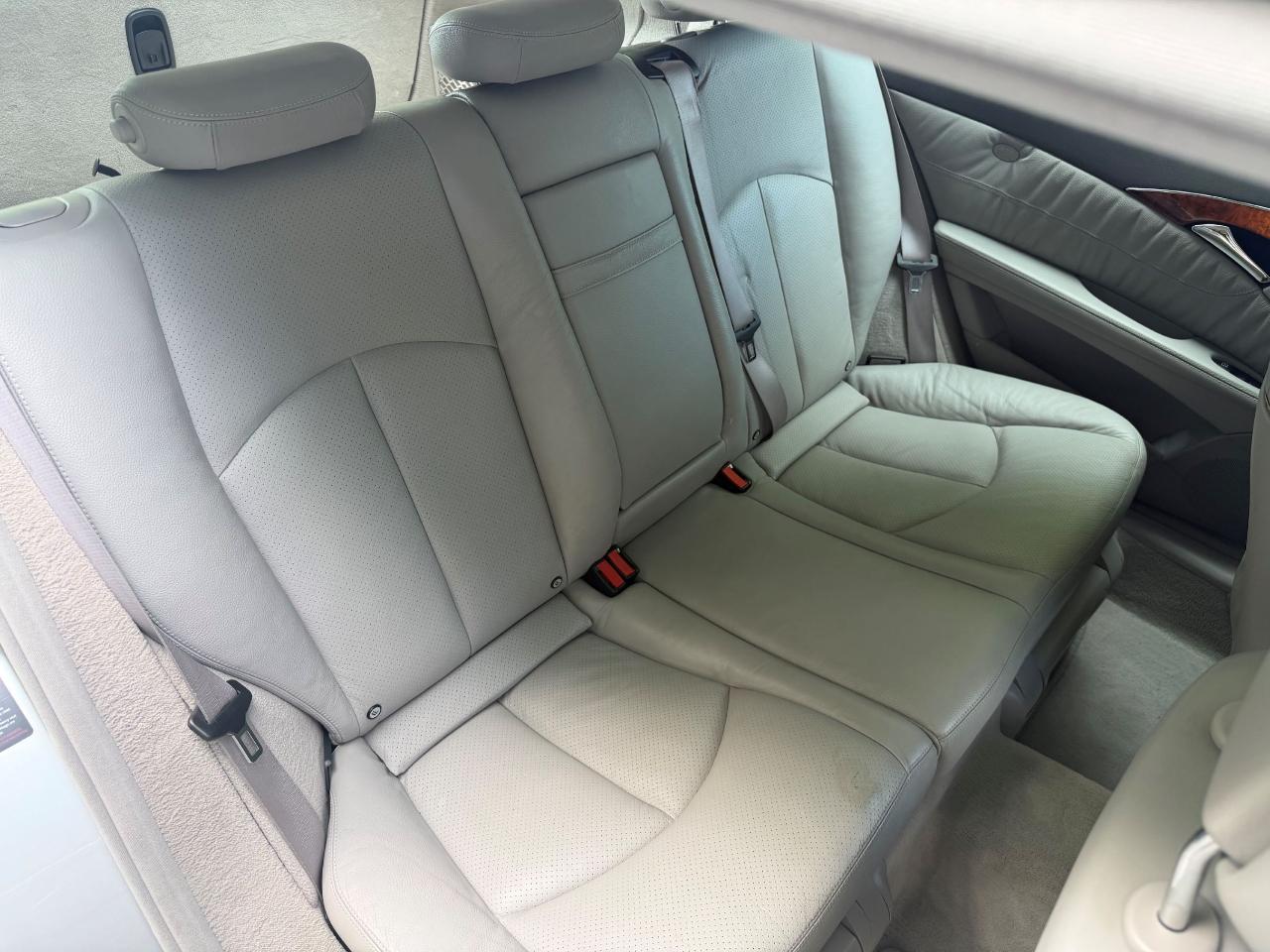 Mercedes-Benz E-Class Wagon E320 2004