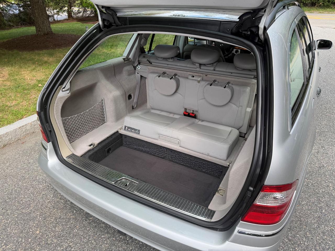 Mercedes-Benz E-Class Wagon E320 2004