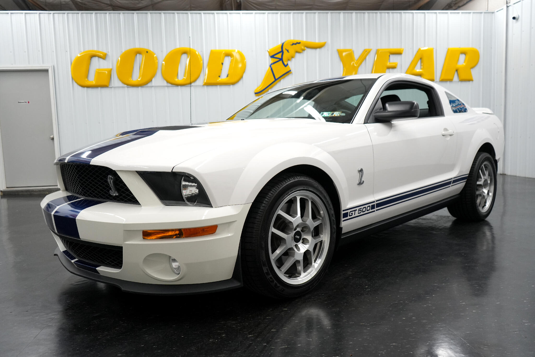 2007 Ford Shelby GT500 11