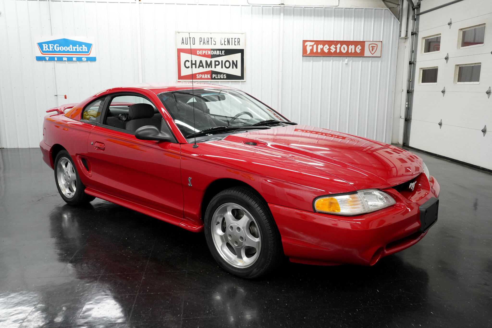 1994 Ford Mustang 8