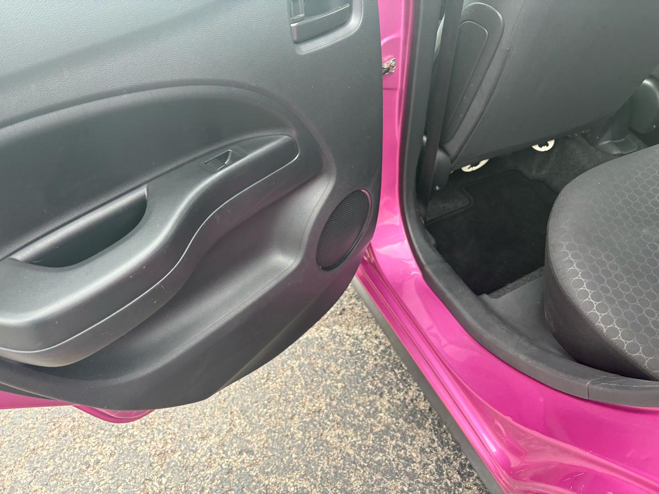 Mitsubishi Mirage ES 2015