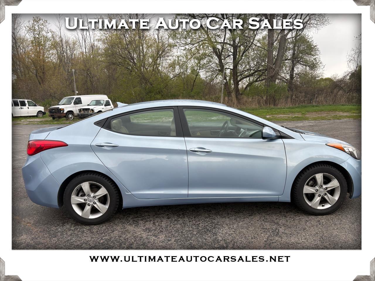 Hyundai Elantra Blue 4D Sedan 2011