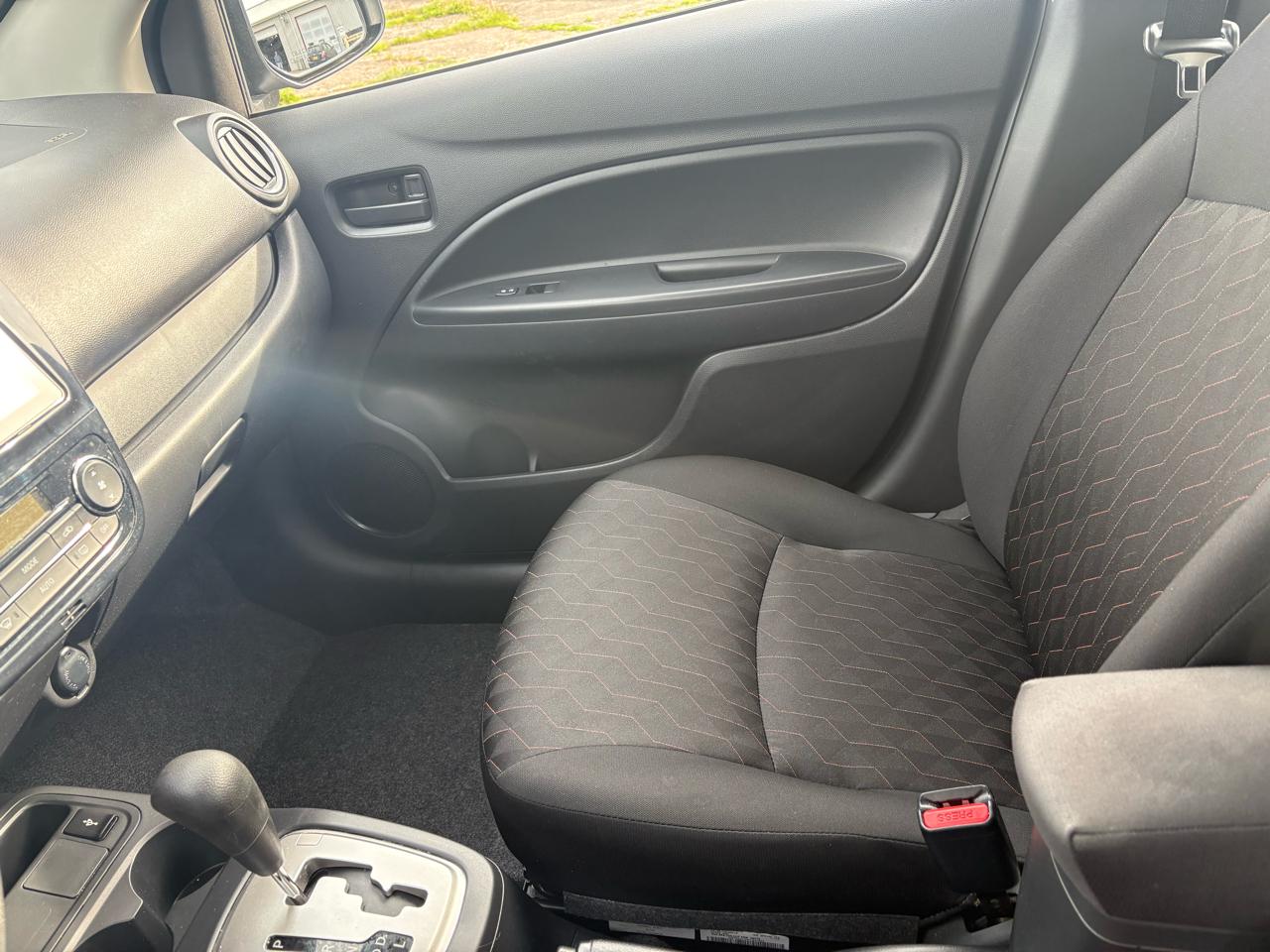 Mitsubishi Mirage ES CVT 2021