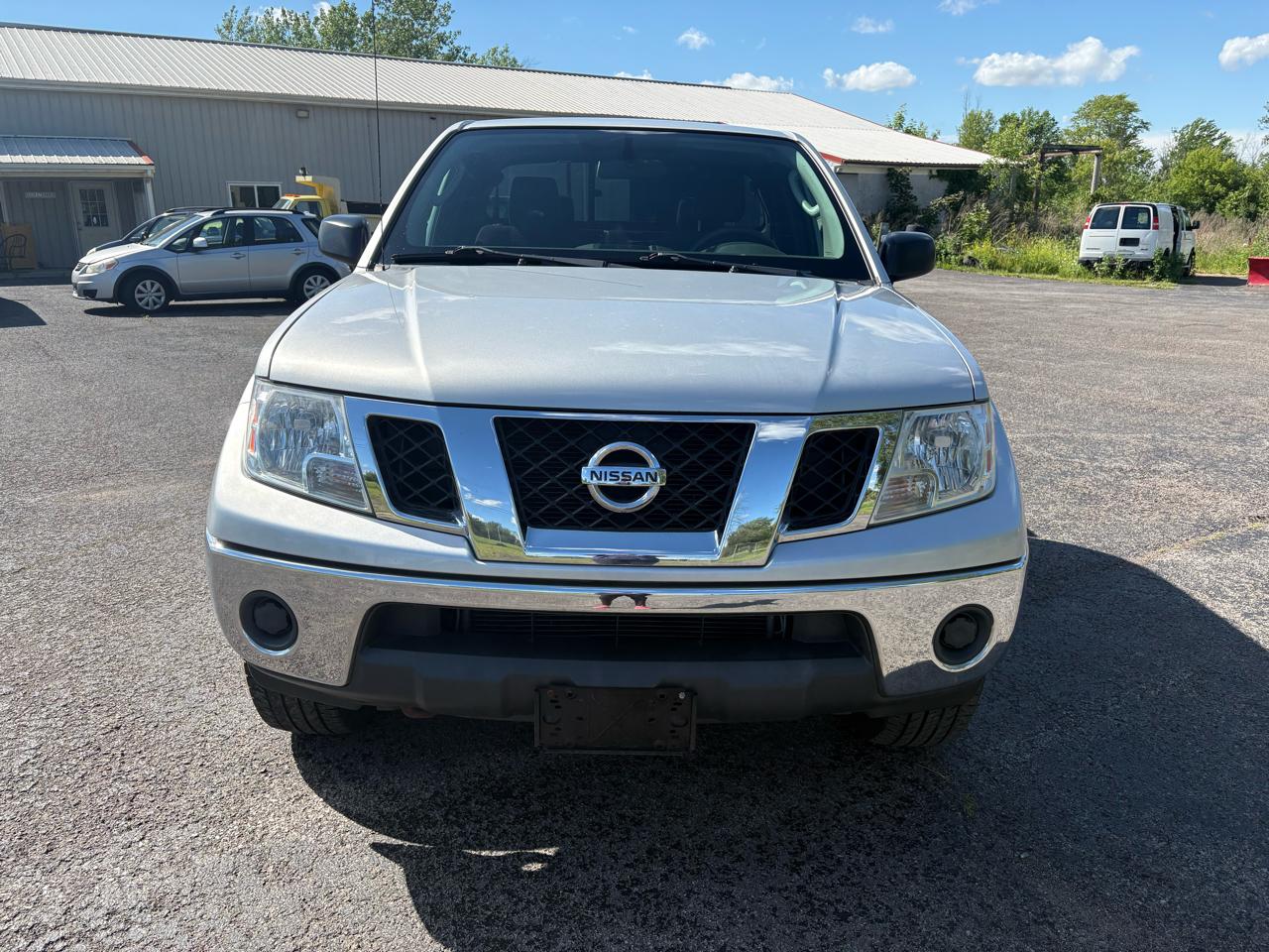 Nissan Frontier LE King Cab 4WD 2010
